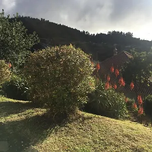 Do Amparo Chalet